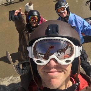 Meet your Posher, Travis